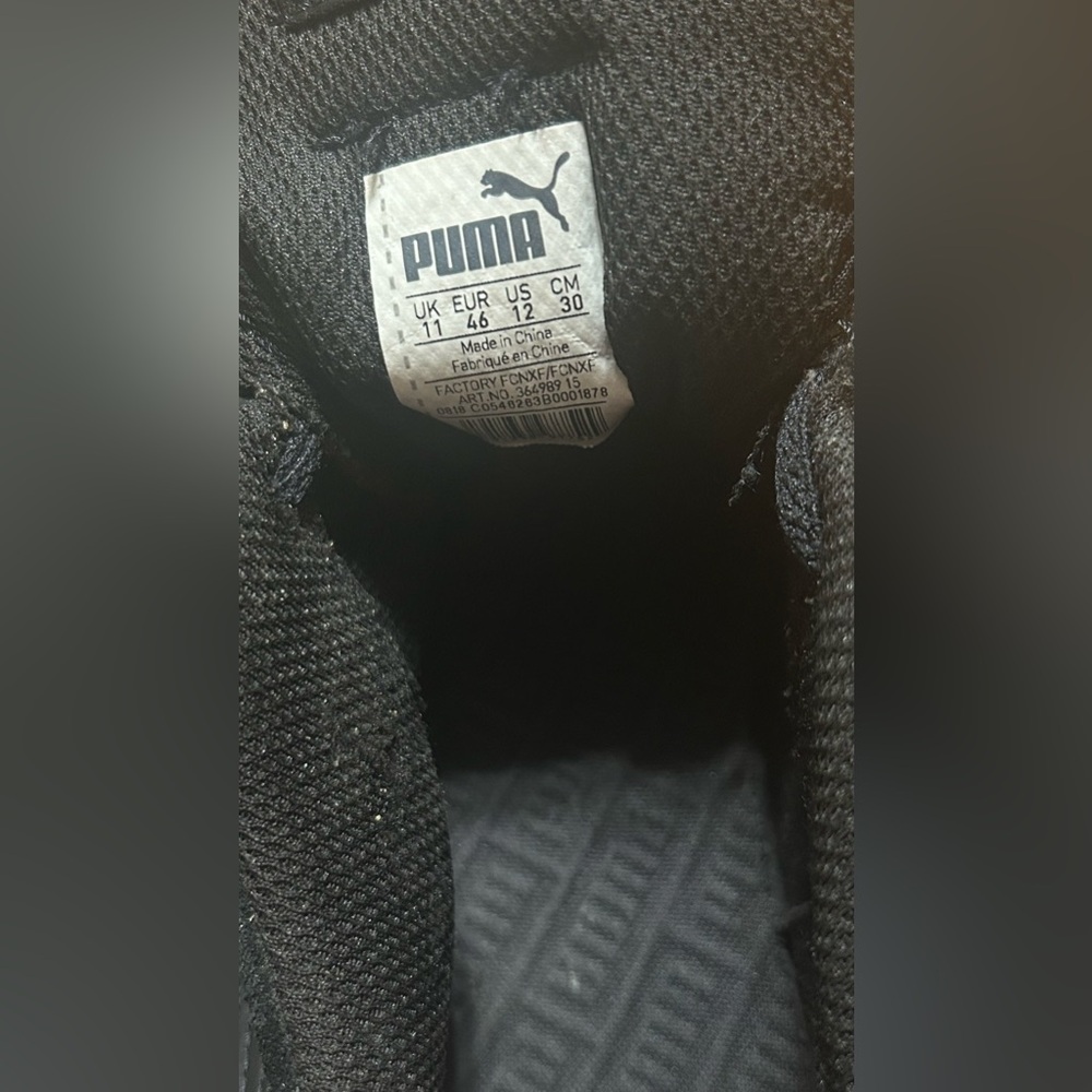 EUC PUMA Smash V2 Black Gum Sneakers - Men’s Size 12, Sleek & Stylish - Picture 5 of 6